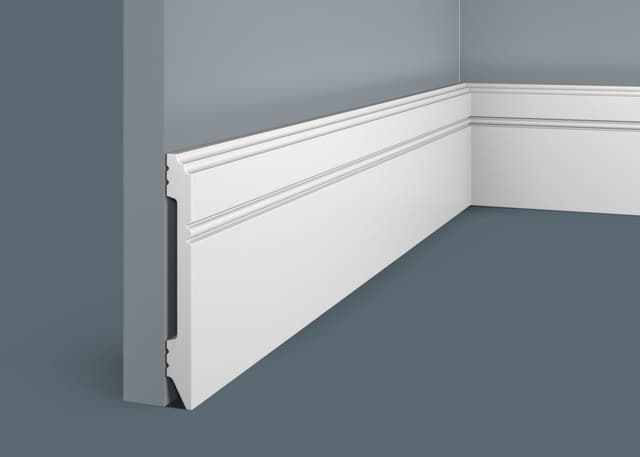 Плинтус. 2000×108×12 мм RT038